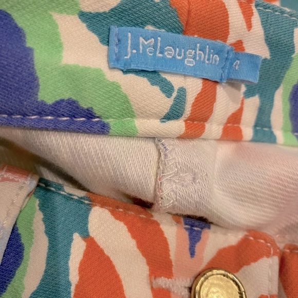 J. McLaughlin Lexi Jeans In Midi Oahu Print Size 4 - Picture 8 of 14